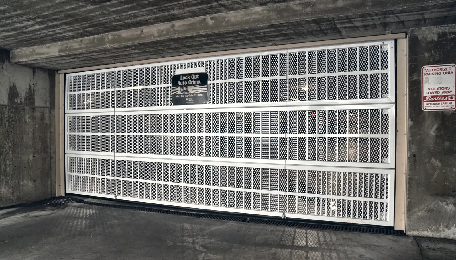 Aluminum parkade gate